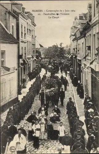Ak Mamers Sarthe, Catastrophe de 7 Juin 1904, Funerailles des Victimes
