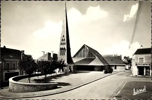 Ak Ingrandes sur Loire Maine-et-Loire, Place de l'Eglise