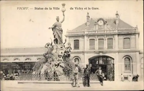 Ak Vichy Allier, Statue de la Ville de Vichy et la Gare