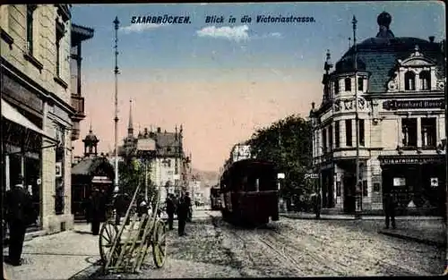 Ak Saarbrücken im Saarland, Tram in der Victoria Straße