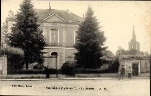 Ak Briollay Maine et Loire, La Mairie