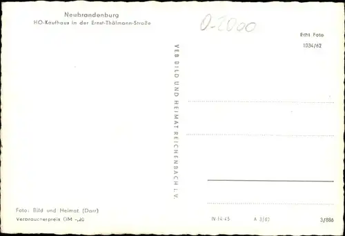 Ak Neubrandenburg in Mecklenburg, HO Kaufhaus in der Ernst Thälmann Straße