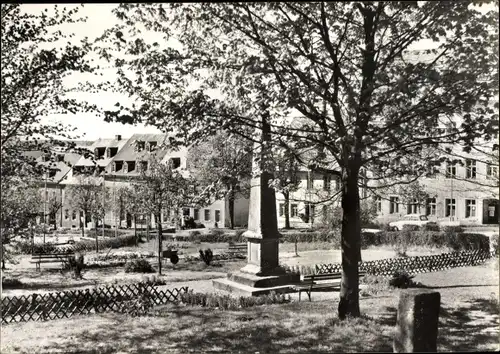 Ak Jöhstadt im Erzgebirge Sachsen, Karl Marx Platz, Denkmal