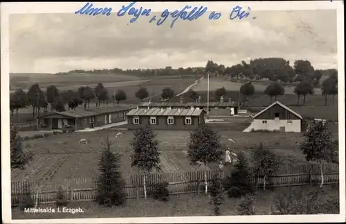 Ak Mittelsaida Großhartmannsdorf im Erzgebirge, Hof, Gesamtansicht