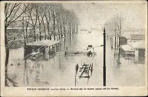 Ak Paris XIII., Inondations 1910, Porte de la Gare, quai de la Gare