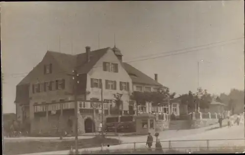 Foto Ak Höfgen Nossen in Sachsen, Gasthof, Straßenansicht