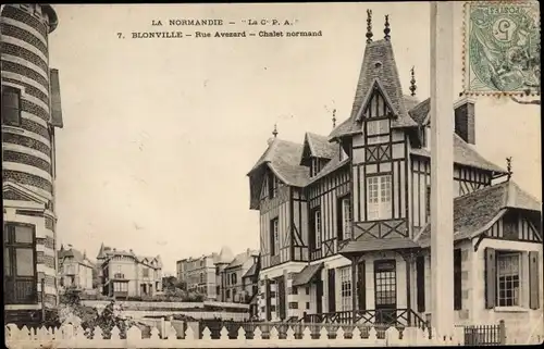 Ak Blonville sur Mer Calvados, Rue Avezard, Chalet normand