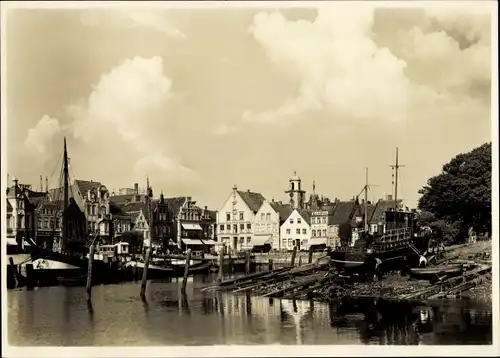 Ak Husum in Nordfriesland, Hafen, Schiffbrücke