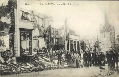 Ak Herve Liège Lüttich Wallonien, Rue de l'Hotel de Ville et l'Eglise