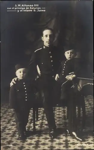 Ak Alfons XIII., König von Spanien mit Kindern