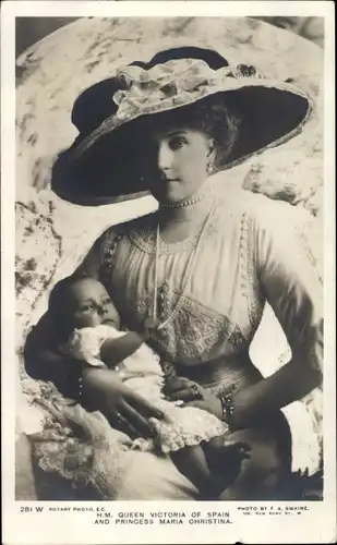 Ak Queen Victoria of Spain and Princess Maria Christina