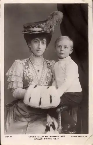 Ak Queen Maud of Norway and Crown Prince Olaf