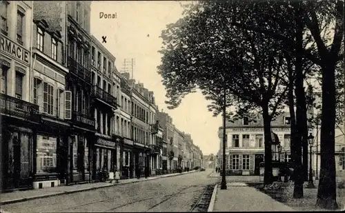 Ak Douai Nord, Straßenpartie, Pharmacie