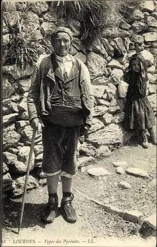 Ak Lourdes Hautes Pyrénées, Types des Pyrenées