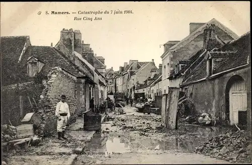 Ak Mamers Sarthe, Catastrophe 1904, Rue Cinq Ans