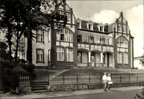 Ak Ostseebad Zinnowitz auf Usedom, Ferienheim Heinrich Heine