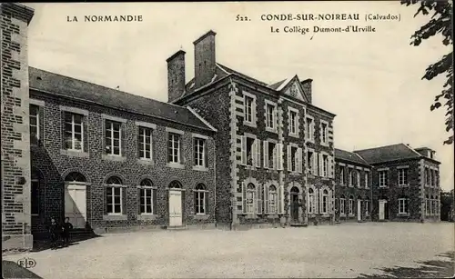 Ak Condé sur Noireau Calvados, Le College Dumont d'Urville