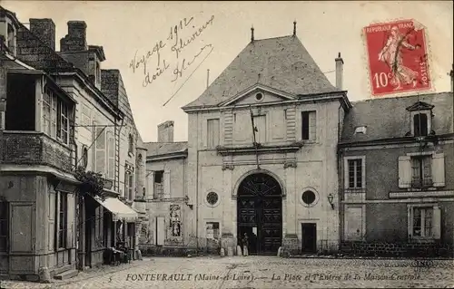 Ak Fontevrault Maine-et-Loire, La Place, Entrance de la Maison Centrale