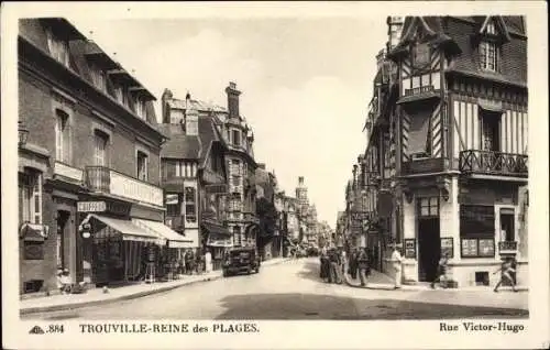 Ak Trouville Reine des Plages Calvados, Rue Victor Hugo