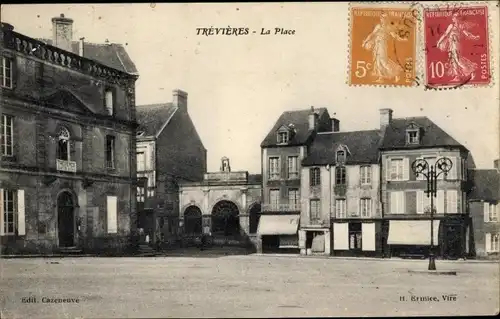 Ak Trevieres Calvados, La Place