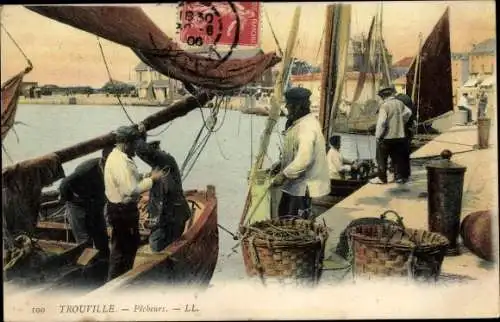 Ak Trouville Calvados, Pecheurs