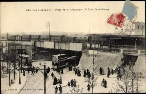 Ak Le Perreux Val-de-Marne, Place de la Republique, Pont de Mulhouse