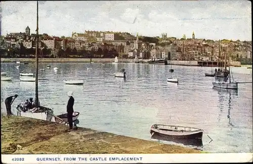 Ak Guernsey Kanalinseln, View from the Castle Emplacement