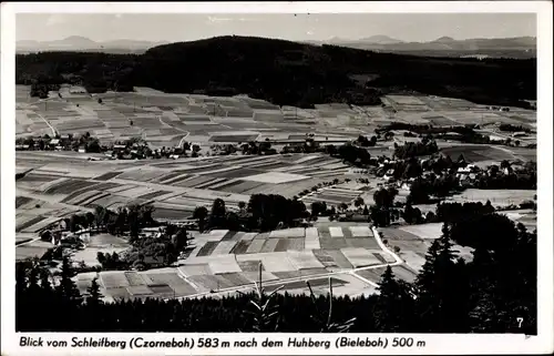 Ak Bieleboh im Kreis Bautzen, Blick vom Schleifberg zum Ort und nach dem Huhberg