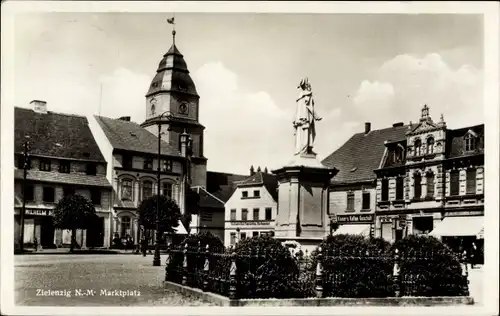 Ak Sulęcin Zielenzig Ostbrandenburg, Marktplatz, Denkmal