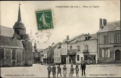 Ak Ingrandes Maine-et-Loire, Place de l'Eglise