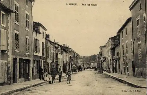 Ak Saint Mihiel Meuse, La Rue sur Meuse