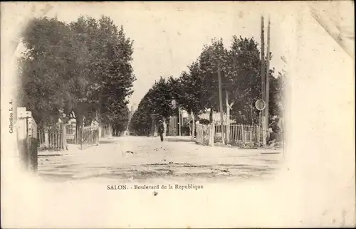 Ak Salon de Provence Bouches du Rhône, Boulevard de la République