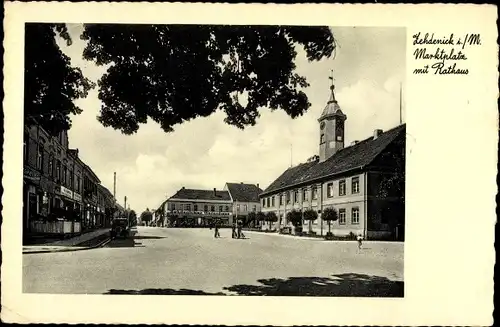 Ak Zehdenick in Brandenburg, Marktplatz mit Rathaus