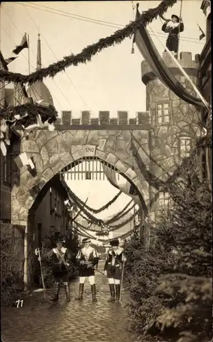 Foto Ak  Roßwein in Sachsen, mittelalterliches Stadtfest