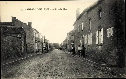 Ak Aubigne Briand Maine-et-Loire, La Grande Rue
