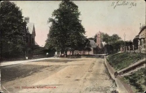 Ak Wokingham Berkshire England, The Terrace