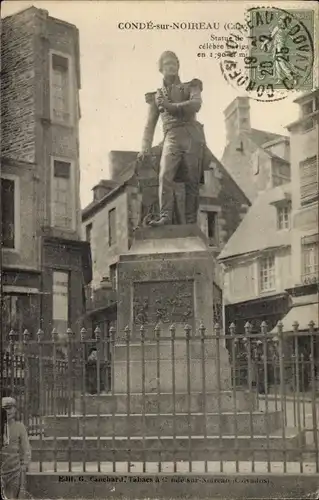 Ak Condé sur Noireau Calvados, Statue de Dumont d'Urville