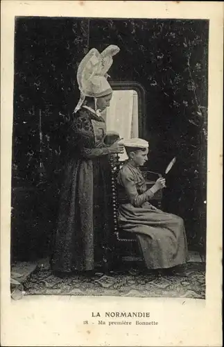 Ak Normandie, ma premiere Bonnette, Frauen in Trachten