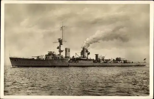 Foto Ak Kriegsschiff,  Kreuzer Karlsruhe