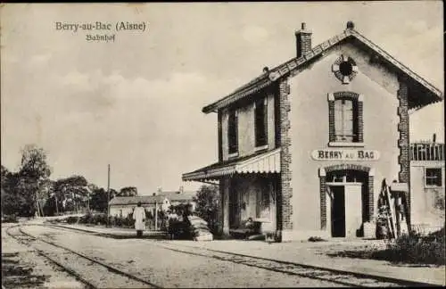 Ak Berry au Bac Aisne, Bahnhof
