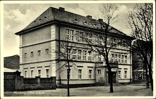 Ak Mühlberg an der Elbe Brandenburg, Partie an der Schule