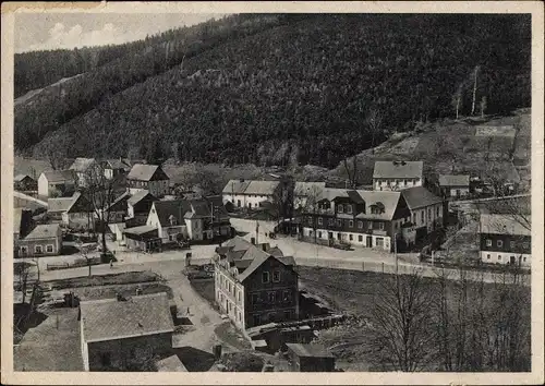 Ak Niederpöbel Schmiedeberg im Erzgebirge, Gesamtansicht