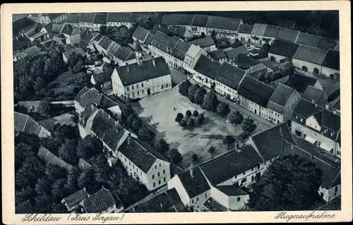 Ak Belgern Schildau in Sachsen, Fliegeraufnahme vom Marktplatz, Stadt