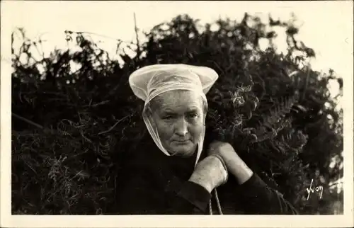 Ak Bretagne, Coiffe des Cotes du Nord, Bretonische Tracht