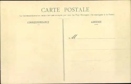 Ak Dompierre sur Besbre Allier, L'Église, vue des stalles du fond, office divin, l'Evangile