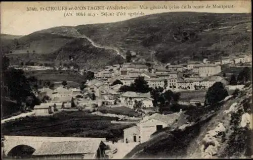 Ak Saint Cirgues en Montagne Ardèche, Vue générale prise de la route de Montpezat