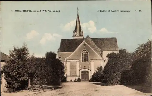 Ak Montreuil sur Maine Maine-et-Loire, L'Eglise et l'entree principale