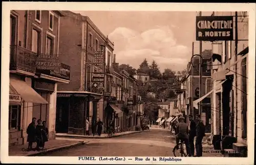 Ak Fumel Lot et Garonne, Rue de la Republique, Charcuterie R. Montes