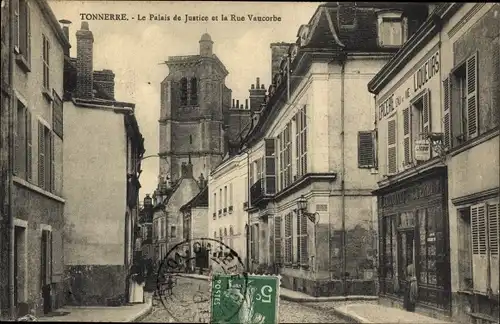 Ak Tonnerre Yonne, Le Palais de Justice et la Rue Vaucorbe