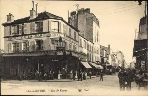 Ak Courbevoie Hauts de Seine, Rue de Bezons